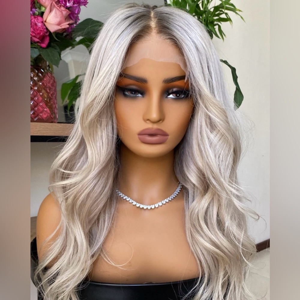 Elegant Silver Blonde Wig